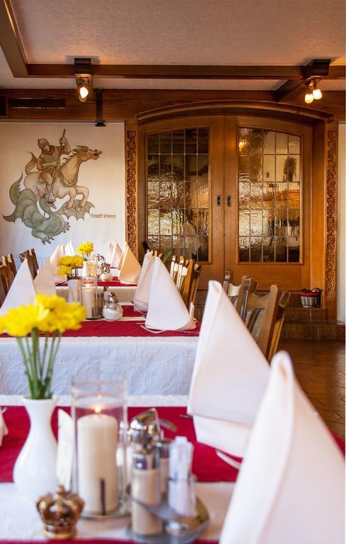 Hotel & Restaurant Krone Kestert Eksteriør billede