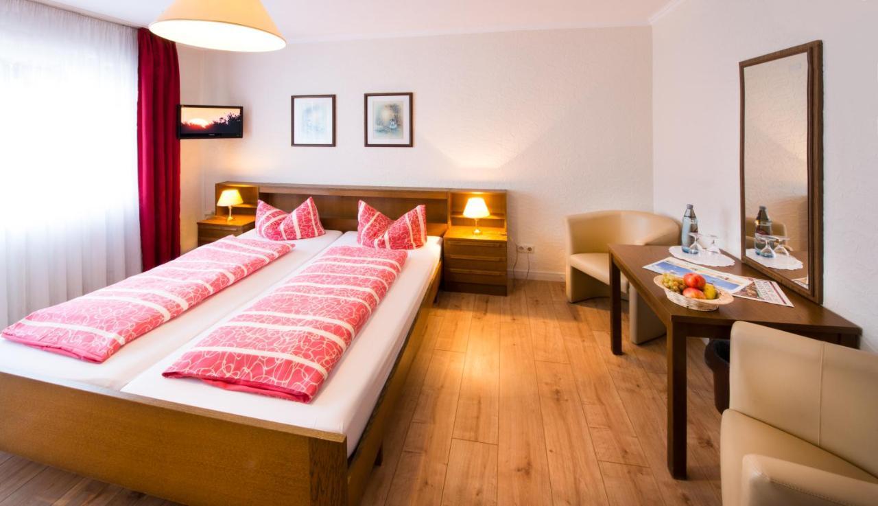 Hotel & Restaurant Krone Kestert Eksteriør billede