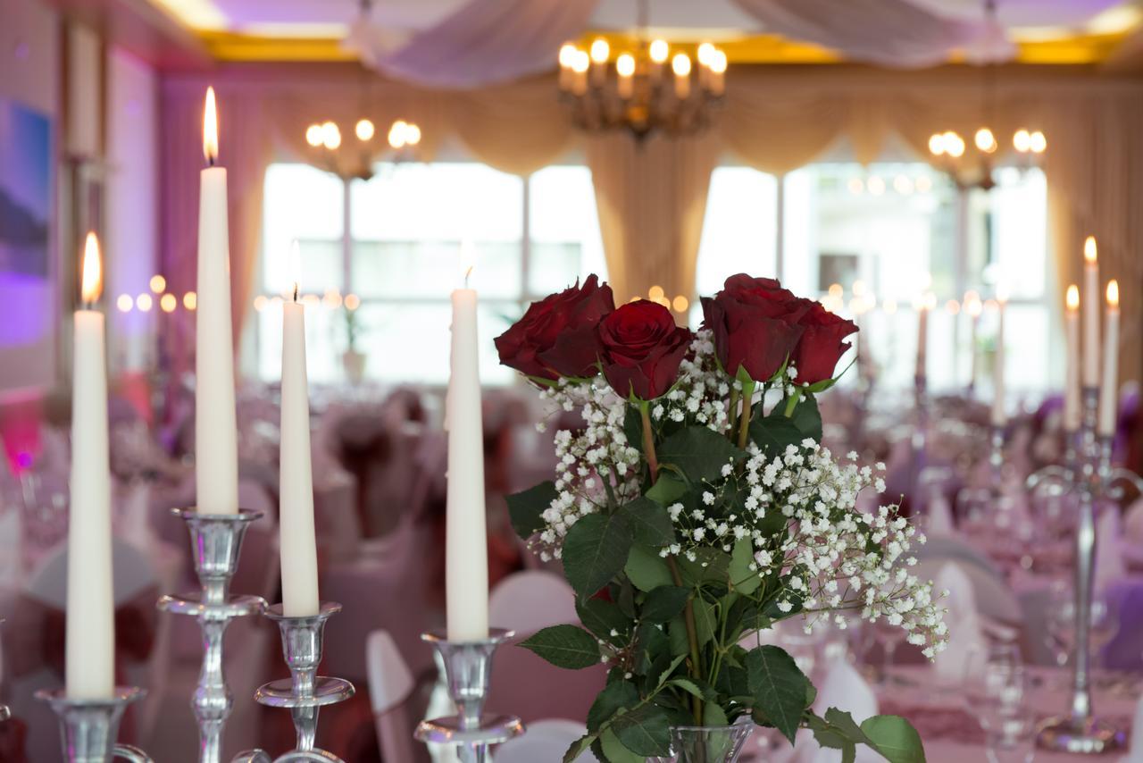 Hotel & Restaurant Krone Kestert Eksteriør billede